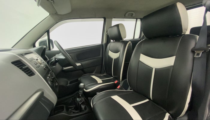 2011 Maruti Wagon R 1.0 VXI, Petrol, Manual, 1,00,490 km, Right Side Front Door Cabin