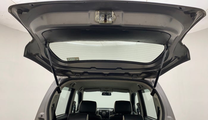 2011 Maruti Wagon R 1.0 VXI, Petrol, Manual, 1,00,490 km, Boot Door Open