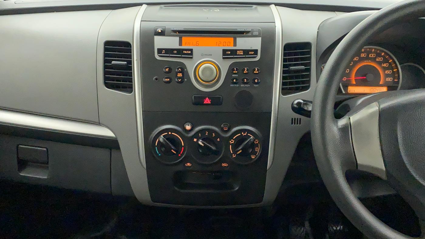 2011 Maruti Wagon R 1.0 VXI, Petrol, Manual, 1,00,490 km, Air Conditioner