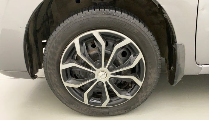 2011 Maruti Wagon R 1.0 VXI, Petrol, Manual, 1,00,490 km, Left Front Wheel