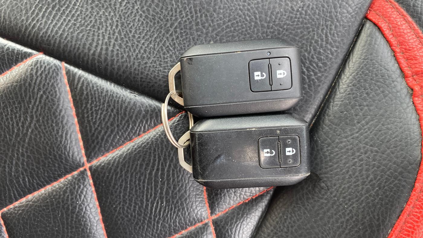 2019 Toyota Glanza G, Petrol, Manual, 42,693 km, Key Close Up