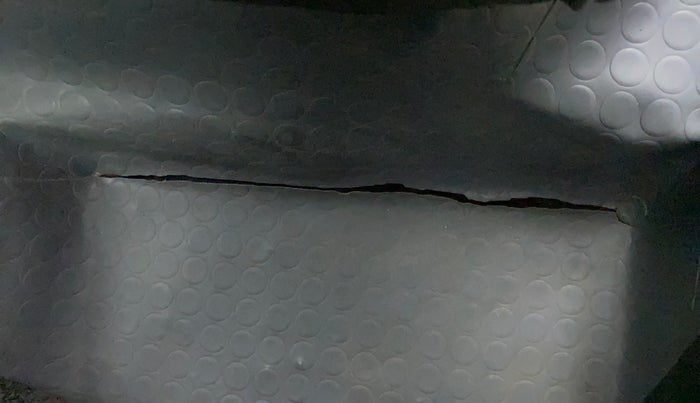 2016 Tata Tiago XE PETROL, Petrol, Manual, 1,01,386 km, Flooring - Carpet is minor damage