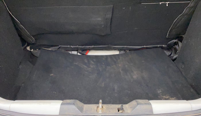2016 Tata Tiago XE PETROL, Petrol, Manual, 1,01,386 km, Boot Inside