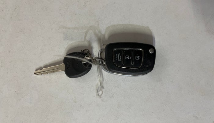 2020 Hyundai GRAND I10 NIOS MAGNA 1.2 KAPPA VTVT, Petrol, Manual, 21,414 km, Key Close Up