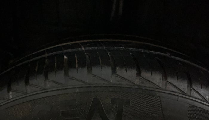 2020 Hyundai GRAND I10 NIOS MAGNA 1.2 KAPPA VTVT, Petrol, Manual, 21,414 km, Right Rear Tyre Tread