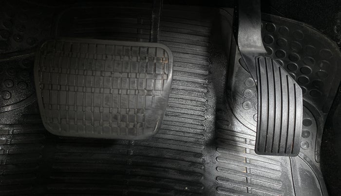 2018 Tata NEXON XMA PETROL, Petrol, Automatic, 72,443 km, Pedals