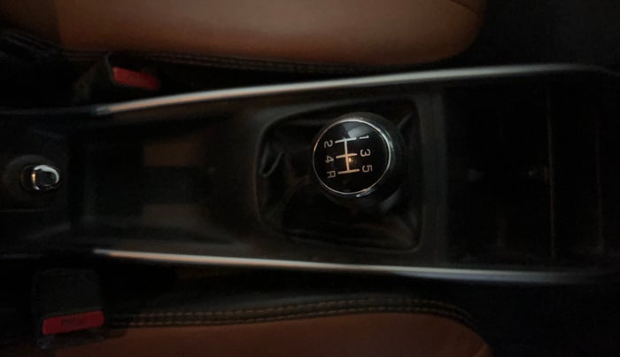 2016 Maruti Baleno DELTA PETROL 1.2, Petrol, Manual, 61,806 km, Gear Lever