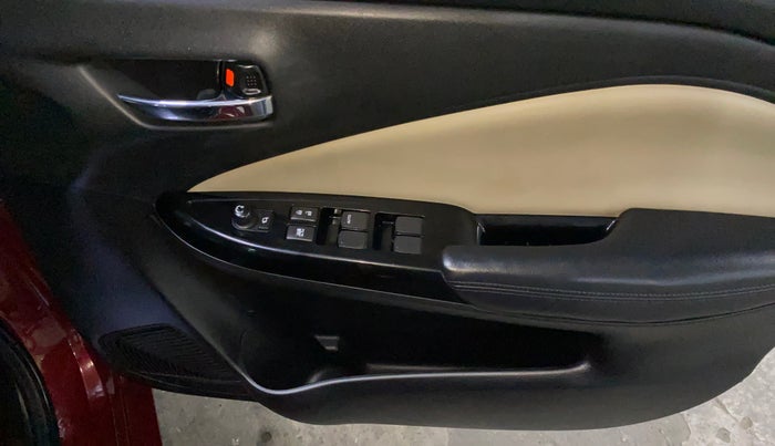 2022 Toyota Glanza V, Petrol, Manual, 32,320 km, Driver Side Door Panels Control