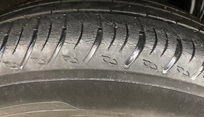 2021 Renault Kiger RXZ AMT, Petrol, Automatic, 42,389 km, Right Rear Tyre Tread