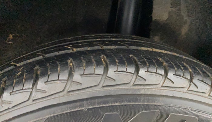 2018 Maruti Baleno DELTA DIESEL 1.3, Diesel, Manual, 34,583 km, Left Rear Tyre Tread