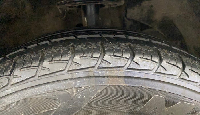 2018 Maruti Baleno DELTA DIESEL 1.3, Diesel, Manual, 34,583 km, Right Front Tyre Tread