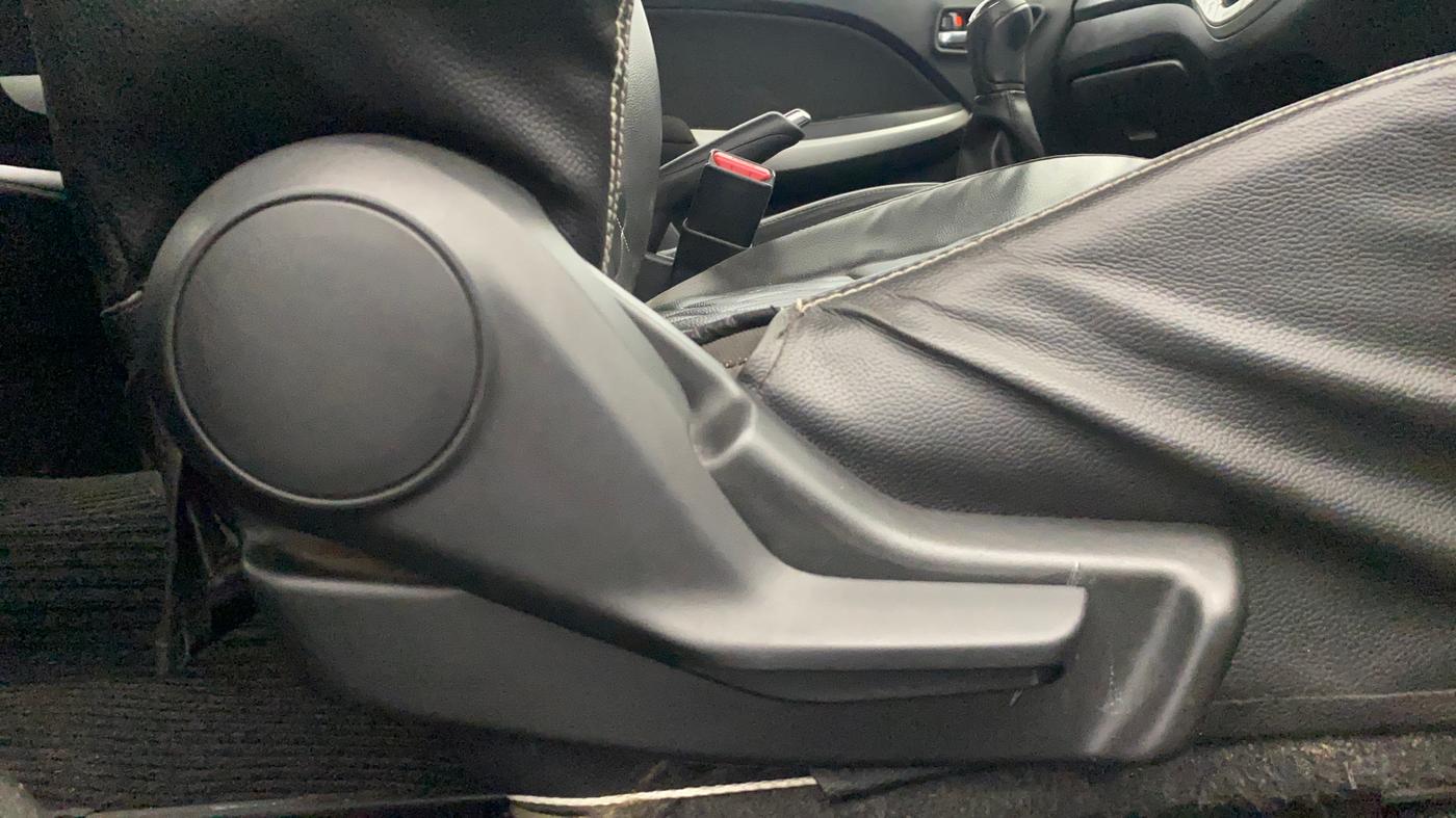 2018 Maruti Baleno DELTA DIESEL 1.3, Diesel, Manual, 34,583 km, Driver Side Adjustment Panel