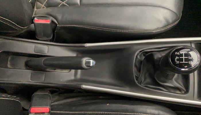 2018 Maruti Baleno DELTA DIESEL 1.3, Diesel, Manual, 34,583 km, Gear Lever