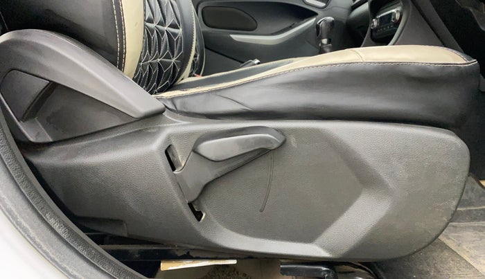 2018 Ford New Figo TITANIUM1.5 DIESEL, Diesel, Manual, 51,350 km, Driver Side Adjustment Panel