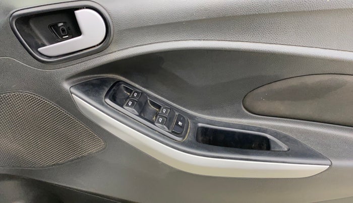 2018 Ford New Figo TITANIUM1.5 DIESEL, Diesel, Manual, 51,350 km, Driver Side Door Panels Control