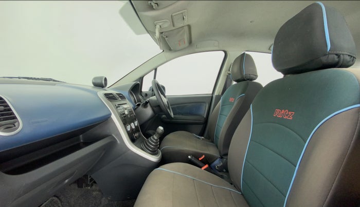 2010 Maruti Ritz ZXI, Petrol, Manual, 83,901 km, Right Side Front Door Cabin