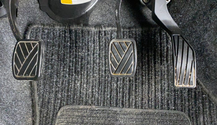 2010 Maruti Ritz ZXI, Petrol, Manual, 83,901 km, Pedals