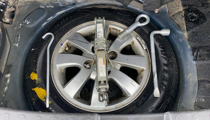 2010 Maruti Ritz ZXI, Petrol, Manual, 83,901 km, Spare Tyre