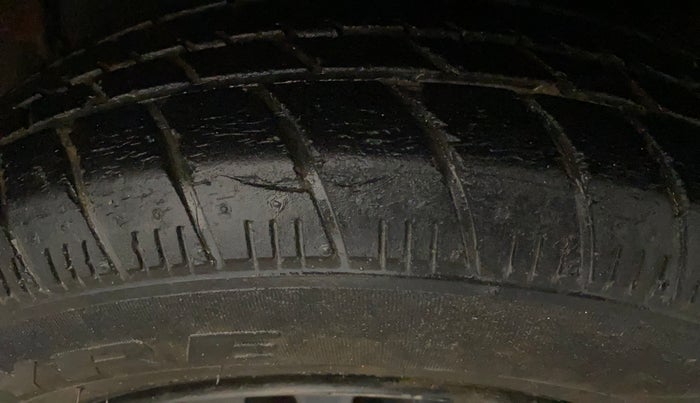 2016 Maruti Celerio ZXI AMT, Petrol, Automatic, 86,564 km, Left Rear Tyre Tread