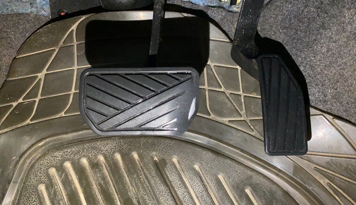 2016 Maruti Celerio ZXI AMT, Petrol, Automatic, 86,564 km, Pedals