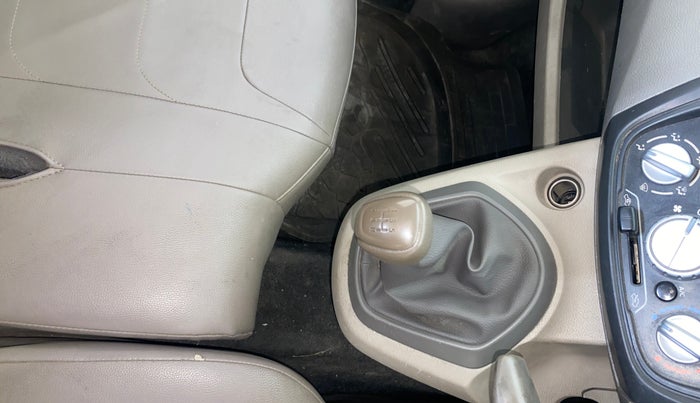 2016 Datsun Go Plus T, Petrol, Manual, 40,225 km, Gear Lever