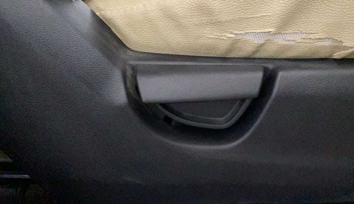 2019 Hyundai NEW SANTRO MAGNA, Petrol, Manual, 34,591 km, Driver Side Adjustment Panel