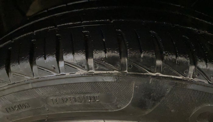 2019 Hyundai NEW SANTRO MAGNA, Petrol, Manual, 34,591 km, Left Front Tyre Tread