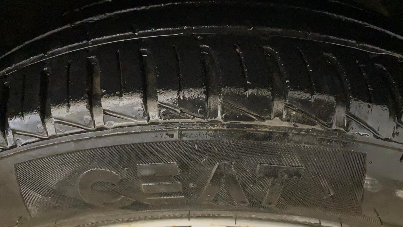 2019 Hyundai NEW SANTRO MAGNA, Petrol, Manual, 34,591 km, Right Front Tyre Tread