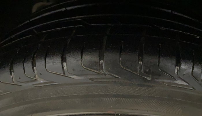 2019 Tata NEXON XM PETROL, Petrol, Manual, 74,892 km, Left Front Tyre Tread