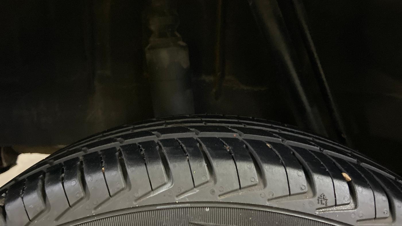 2016 Renault Kwid RXT 0.8, Petrol, Manual, 51,010 km, Right Rear Tyre Tread