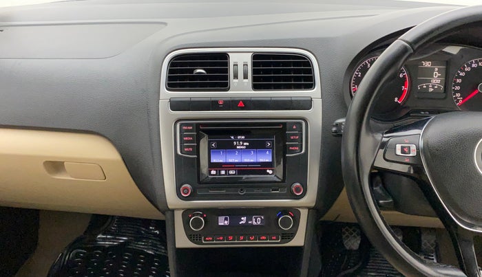 2016 Volkswagen Polo HIGHLINE1.2L, Petrol, Manual, 29,317 km, Air Conditioner