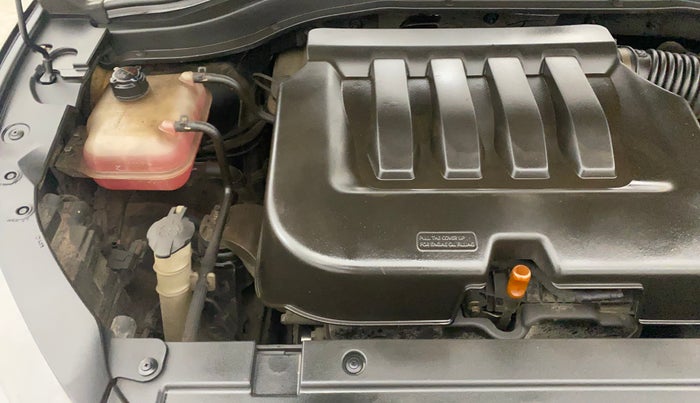 2022 Mahindra XUV700 AX 7 LUXURY P AT 7 STR, Petrol, Automatic, 76,554 km, Engine View - Right