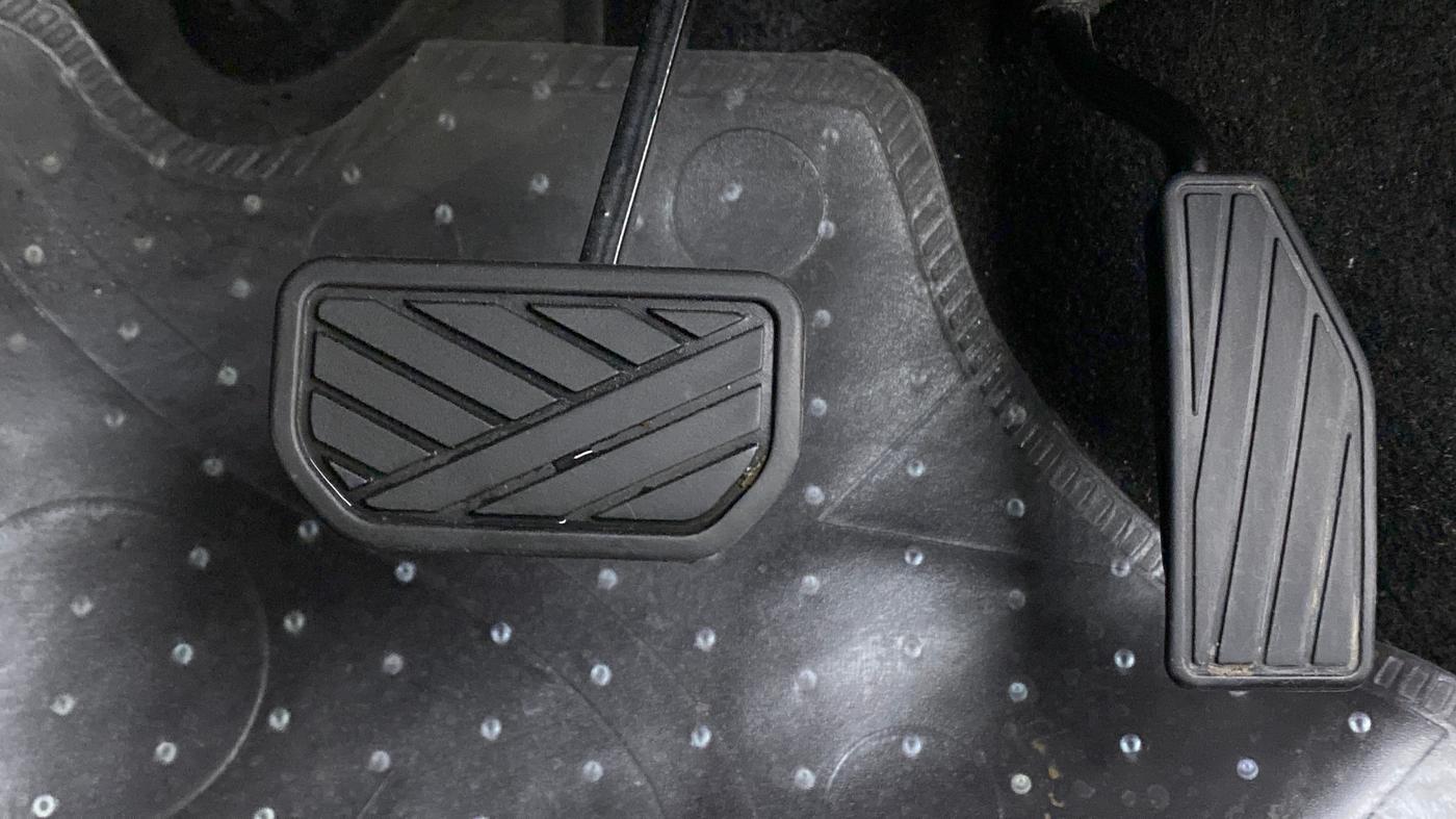 2021 Maruti New Wagon-R VXI 1.0 AMT, Petrol, Automatic, 8,616 km, Pedals