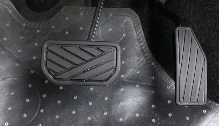 2021 Maruti New Wagon-R VXI 1.0 AMT, Petrol, Automatic, 8,616 km, Pedals