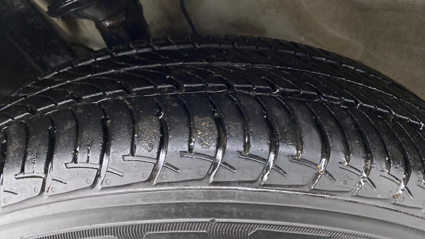 2021 Maruti New Wagon-R VXI 1.0 AMT, Petrol, Automatic, 8,616 km, Left Front Tyre Tread