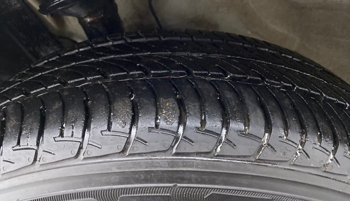 2021 Maruti New Wagon-R VXI 1.0 AMT, Petrol, Automatic, 8,616 km, Left Front Tyre Tread