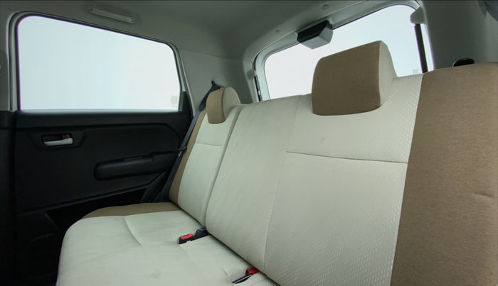 2021 Maruti New Wagon-R VXI 1.0 AMT, Petrol, Automatic, 8,616 km, Right Side Rear Door Cabin