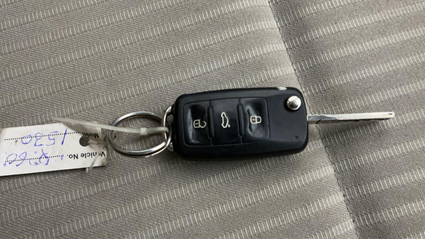 2013 Volkswagen Polo HIGHLINE1.2L, Petrol, Manual, 83,089 km, Key Close Up