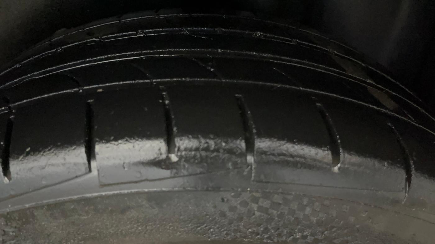 2013 Volkswagen Polo HIGHLINE1.2L, Petrol, Manual, 83,089 km, Left Rear Tyre Tread