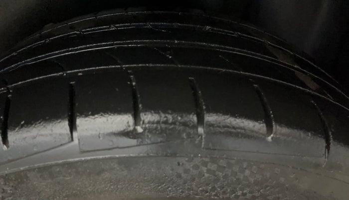 2013 Volkswagen Polo HIGHLINE1.2L, Petrol, Manual, 83,089 km, Left Rear Tyre Tread