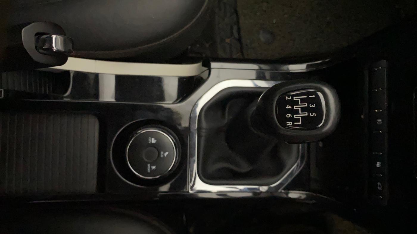 2020 Tata NEXON XZ PLUS PETROL, Petrol, Manual, 79,496 km, Gear Lever