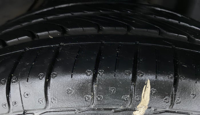 2020 Ford FREESTYLE TITANIUM + 1.2 TI-VCT, Petrol, Manual, 7,195 km, Left Rear Tyre Tread