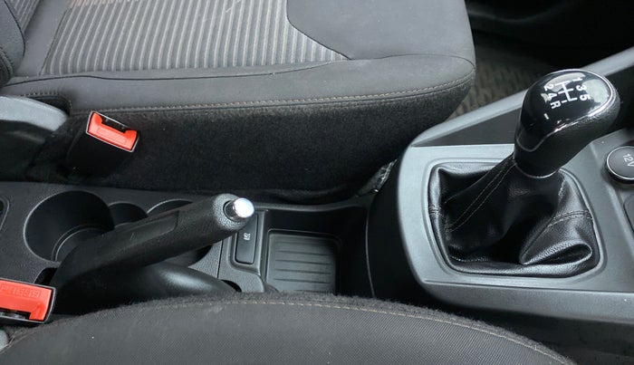 2020 Ford FREESTYLE TITANIUM + 1.2 TI-VCT, Petrol, Manual, 7,195 km, Gear Lever