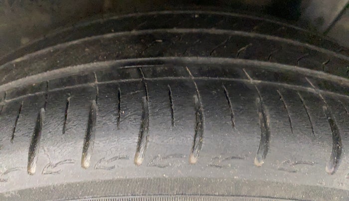 2020 Hyundai AURA SX PLUS 1.2 AMT, Petrol, Automatic, 41,027 km, Left Rear Tyre Tread