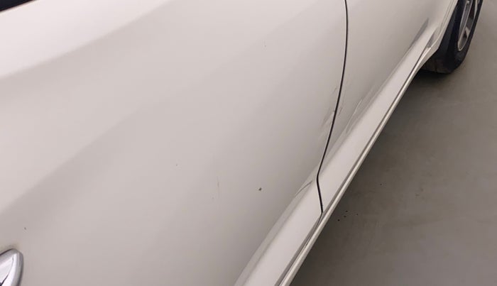 2020 Hyundai AURA SX PLUS 1.2 AMT, Petrol, Automatic, 41,027 km, Right rear door - Slightly dented