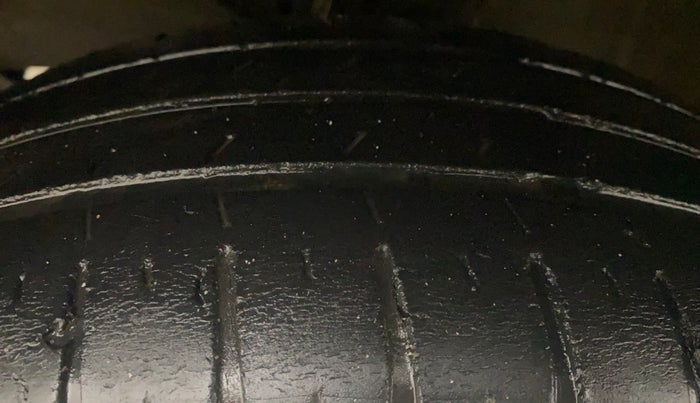 2019 Maruti Ertiga ZXI+ SHVS, Petrol, Manual, 40,082 km, Left Front Tyre Tread