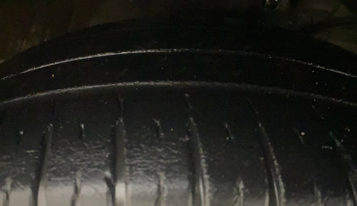 2019 Maruti Ertiga ZXI+ SHVS, Petrol, Manual, 40,082 km, Right Front Tyre Tread