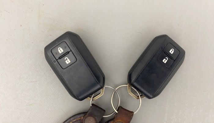 2019 Maruti Ertiga ZXI+ SHVS, Petrol, Manual, 40,082 km, Key Close Up