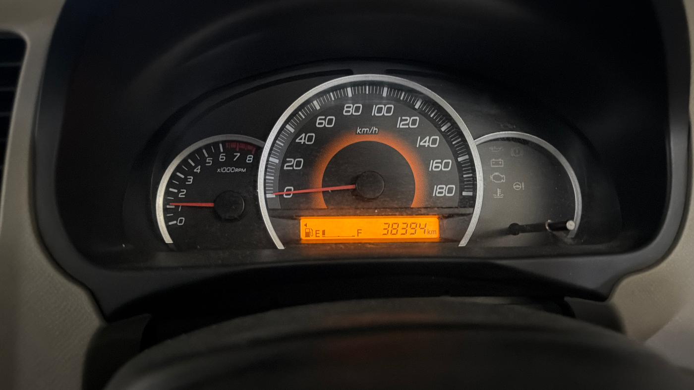 2016 Maruti Wagon R 1.0 VXI, Petrol, Manual, 38,381 km, Odometer Image