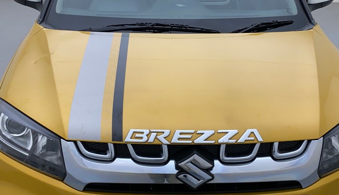 2018 Maruti Vitara Brezza ZDI PLUS DUAL TONE, Diesel, Manual, 64,860 km, Bonnet (hood) - Graphic sticker